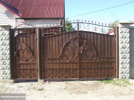 Кованые въездные ворота и калитки